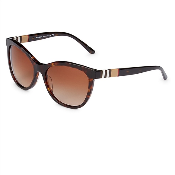 Burberry Accessories - Burberry new Sunglasses
